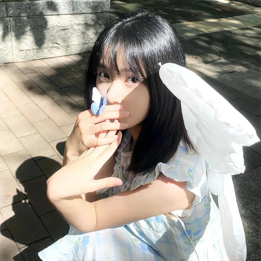黑魔鲨封面